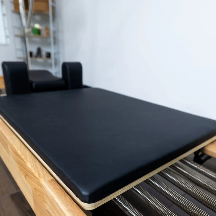 Nano Pro Max  Studio Pilates Reformer - RE01 Personal Hour