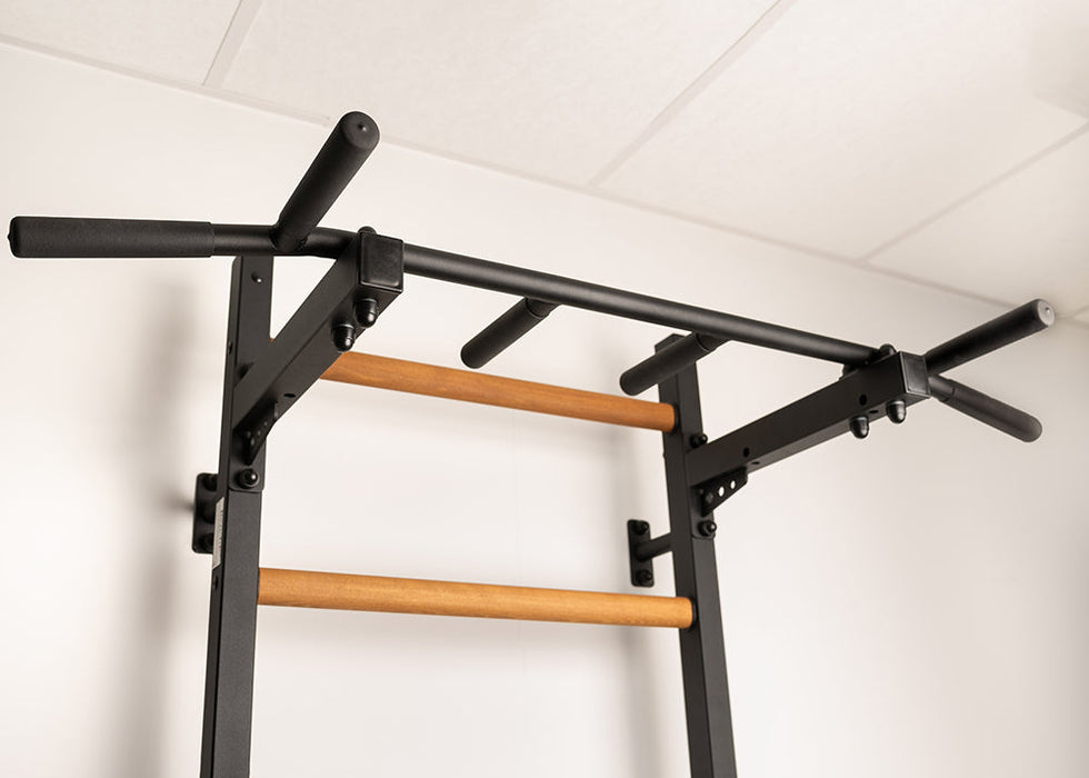 BenchK 222 Black wall-mounted training system