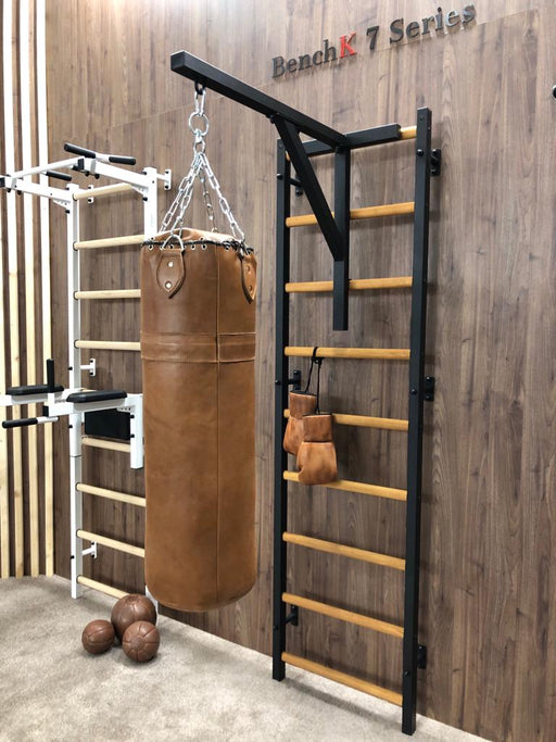 BenchK punching-bag holder in black – official view 2