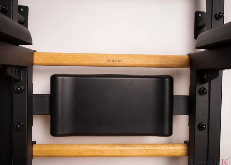BenchK DB1B Black polyurethane supports and handles