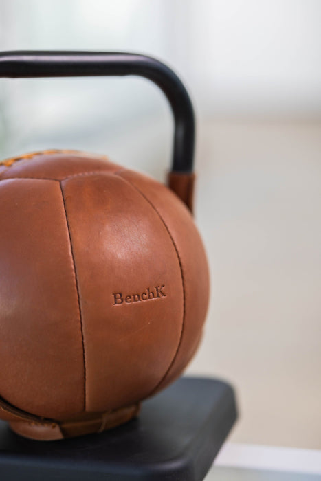 BenchK leather kettlebell – official view 3