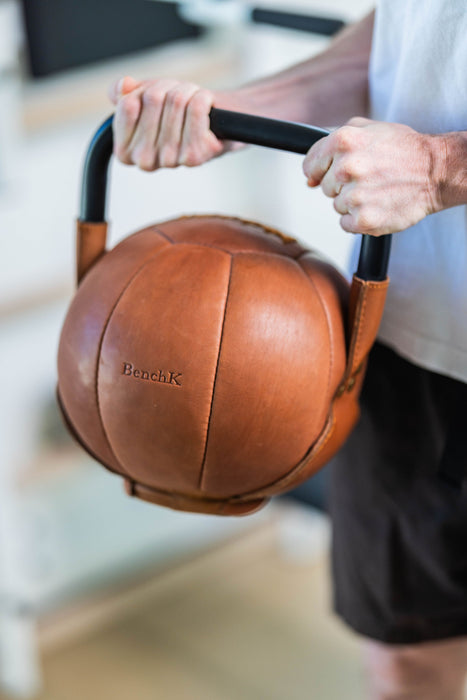 BenchK leather kettlebell – official view 9