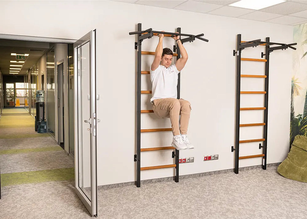 BenchK PB2 steel pull-up bar in black – official view 4
