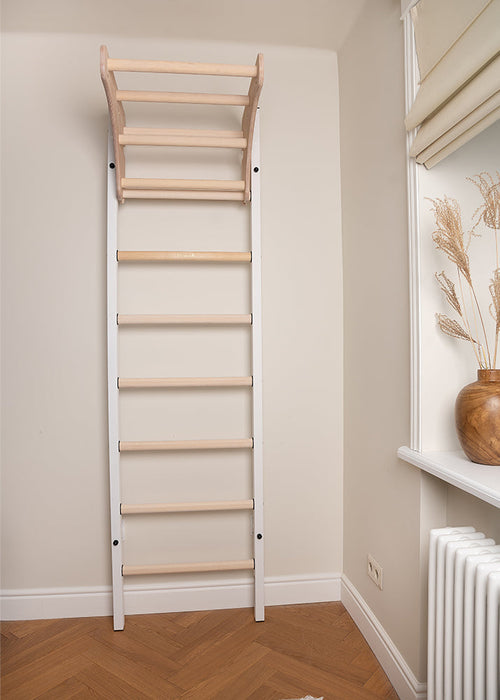 BenchK PB204 pull-up bar on BenchK wall bars